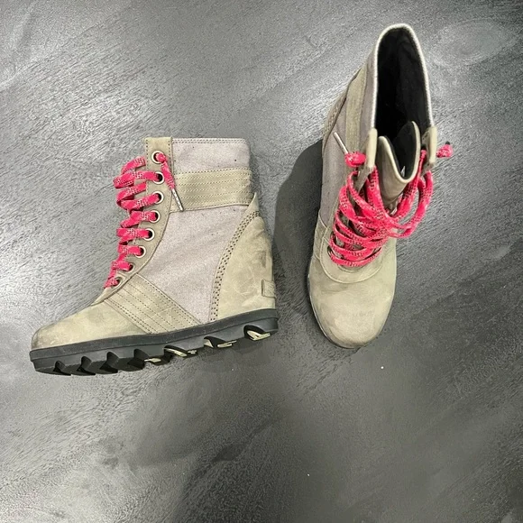 🏔️🥾Sorel🥾🏔️Lexi Wedge Boots Size 6.5 - Picture 3 of 10